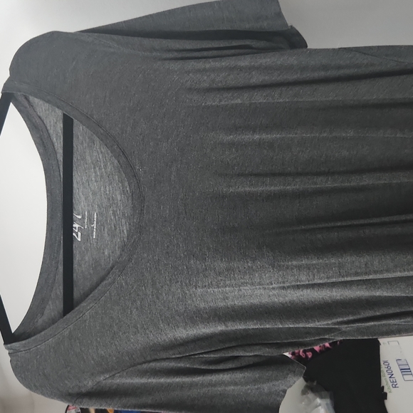 Maurices Tops - Maurices 24/7 short sleeve